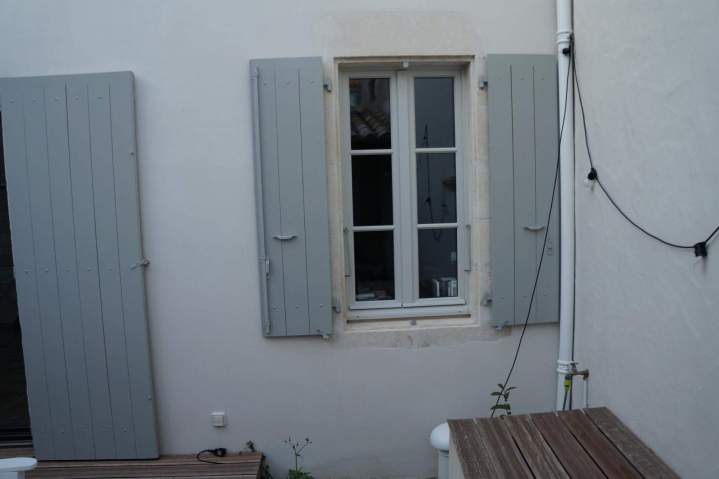 Quelles sont les étapes de l'installation de fenêtres de toit à La Rochelle ?
