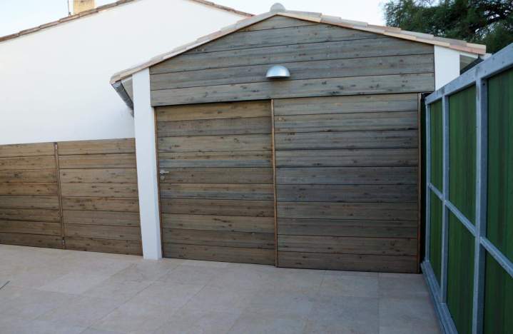 Abri ossature bois bardage gris La Rochelle