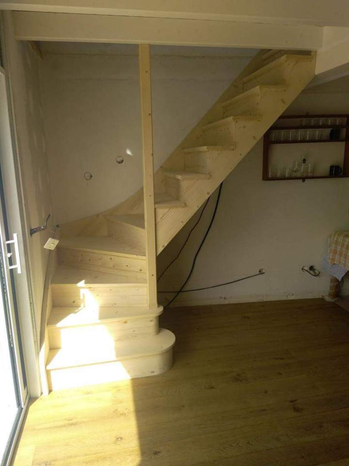 Garde corps escalier bois ajouré La Rochelle