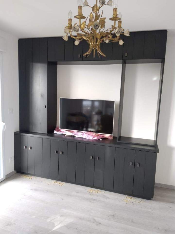 Meuble télévision bois noir portes vitrées La Rochelle